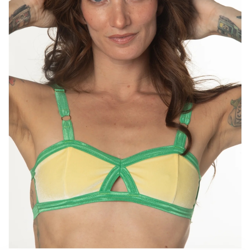 NWOT Solstice Intimates velvet strappy bralette yellow green large